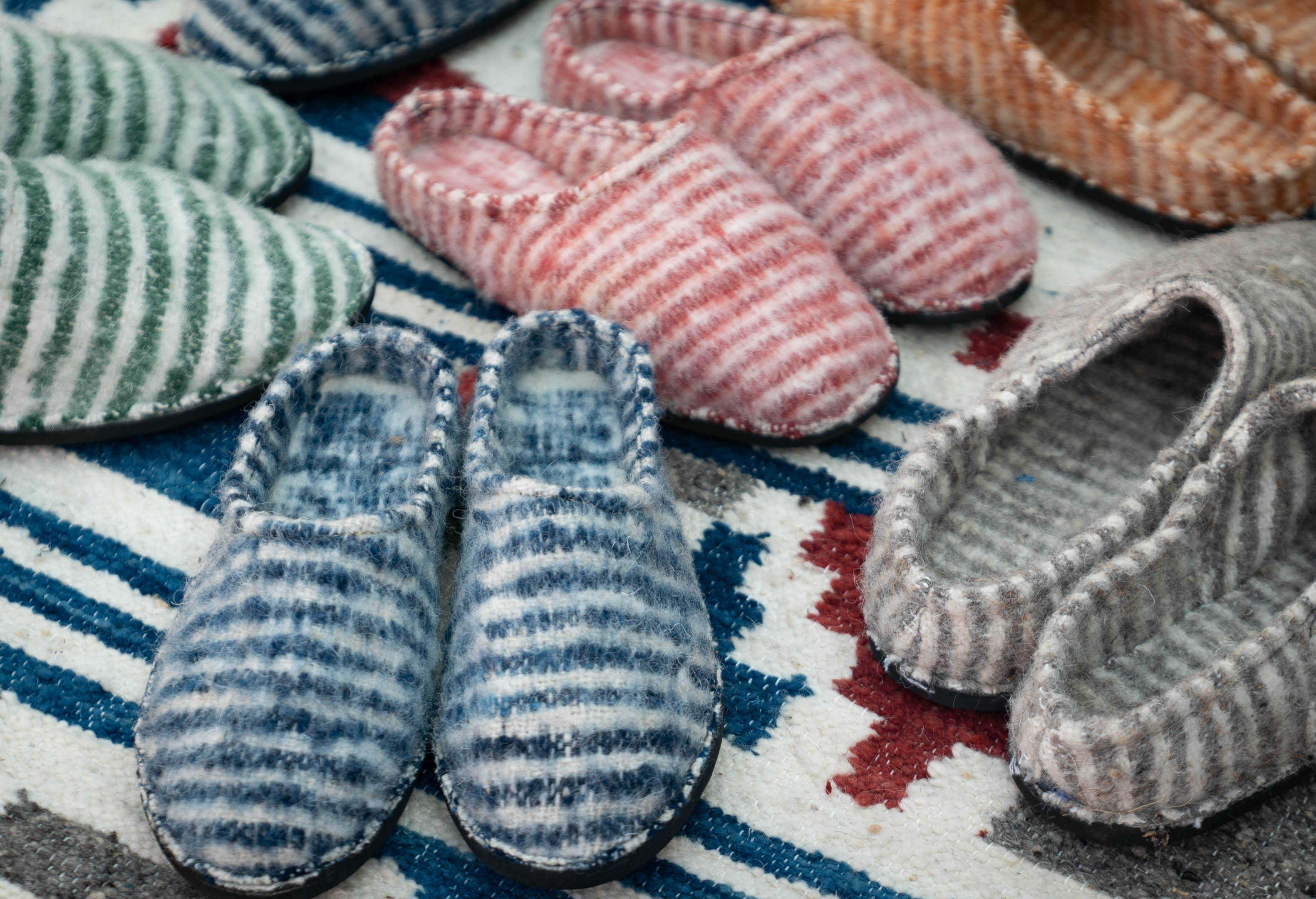 Men's Slippers – Teysha